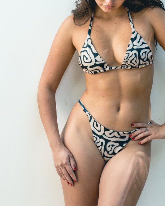 Bottom Kiribati - Atacama Negro