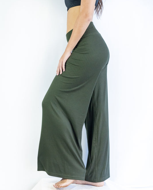 Pantalon Ancho - Verde Musgo con texturas