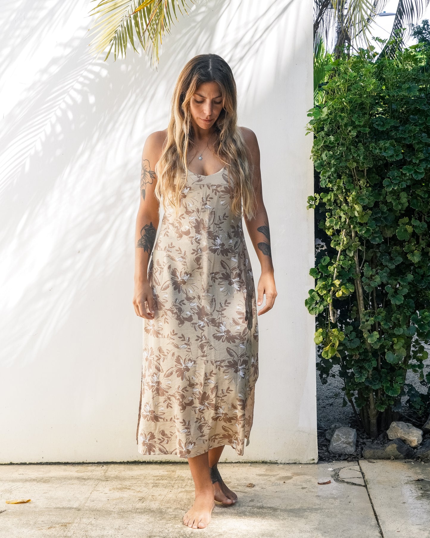 Vestido Largo // Flores Beige