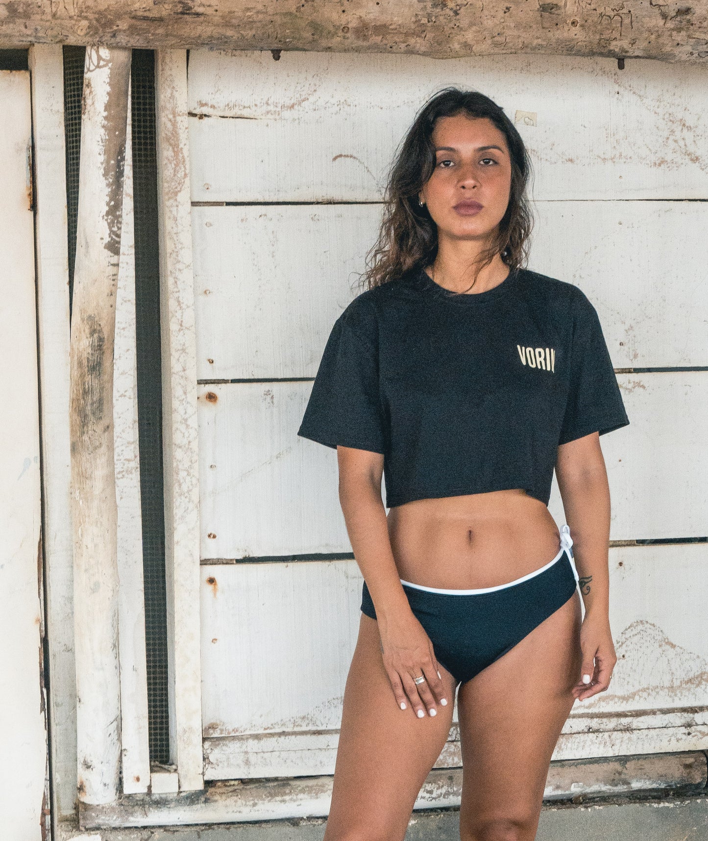 Crop Top Vorin "PURA F*CKING VIDA" | Negro