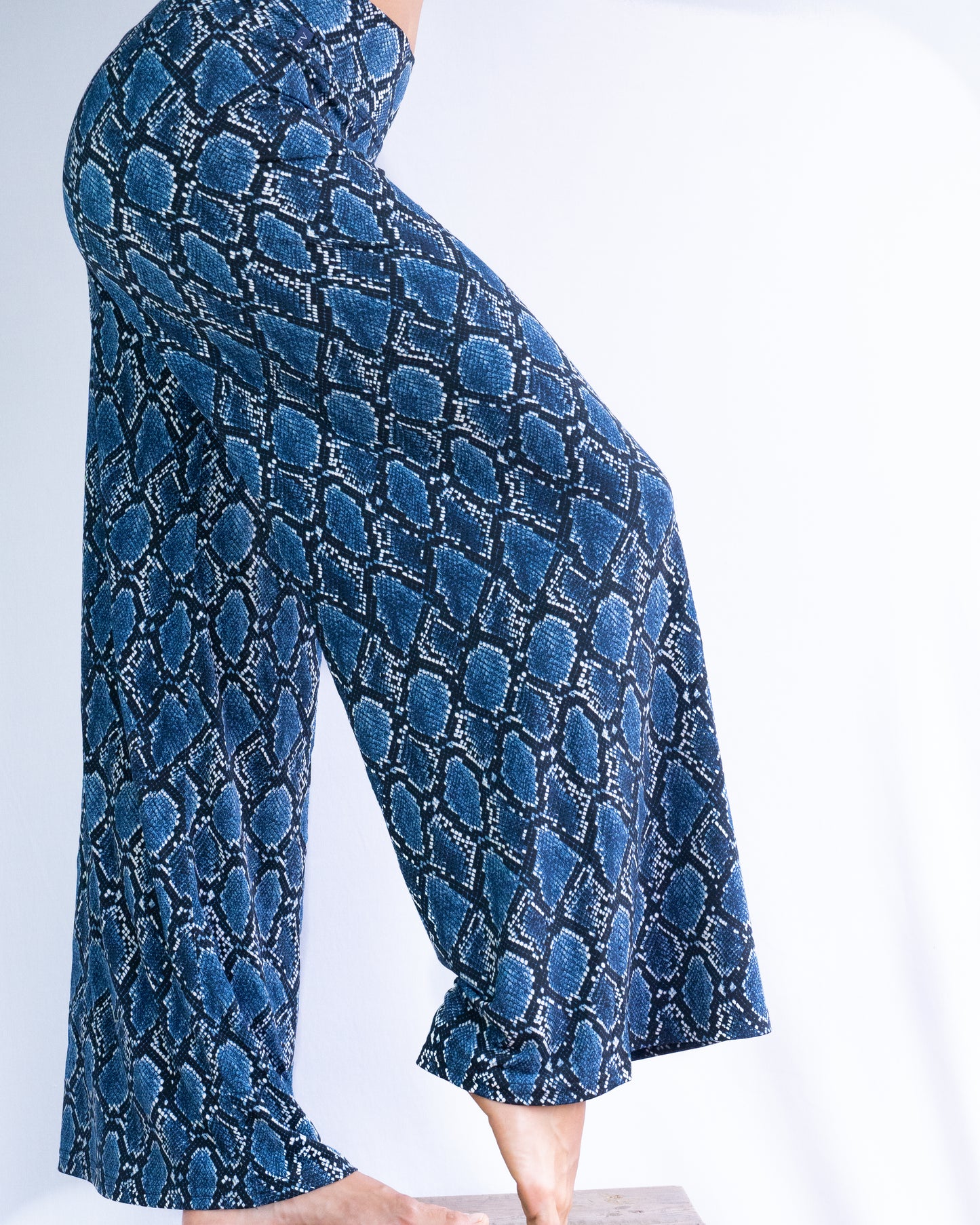 Pantalon Ancho - Serpiente Azul